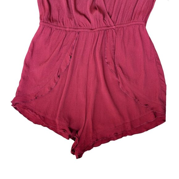 Forever 21 Red Dress/Romper with V-Neck and Long-Sleeves Women Size Medium - Picture 5 of 13